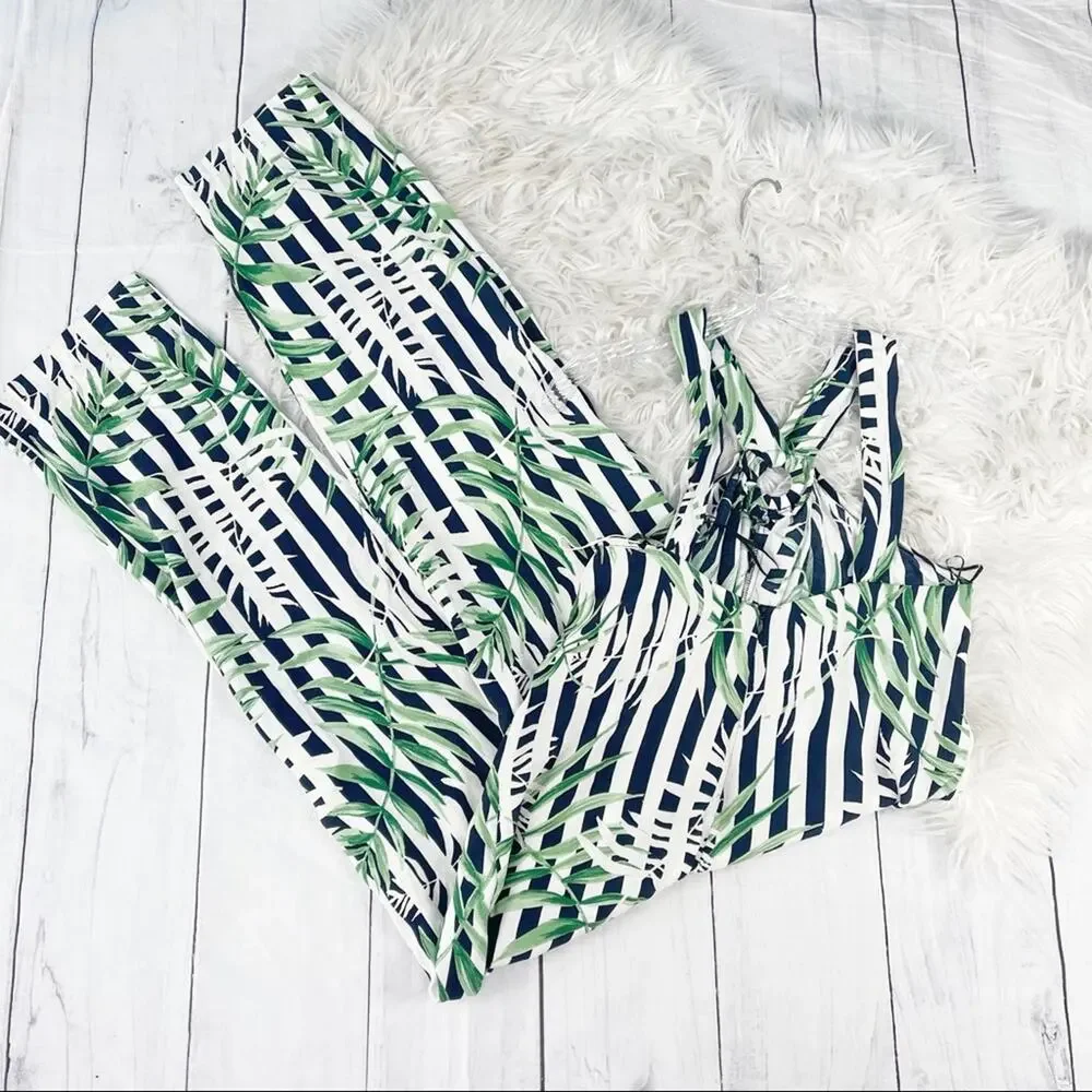 🆕 Zara Women's Tropical Leaf Striped Halter D Ring‎ Jumpsuit Size Medium